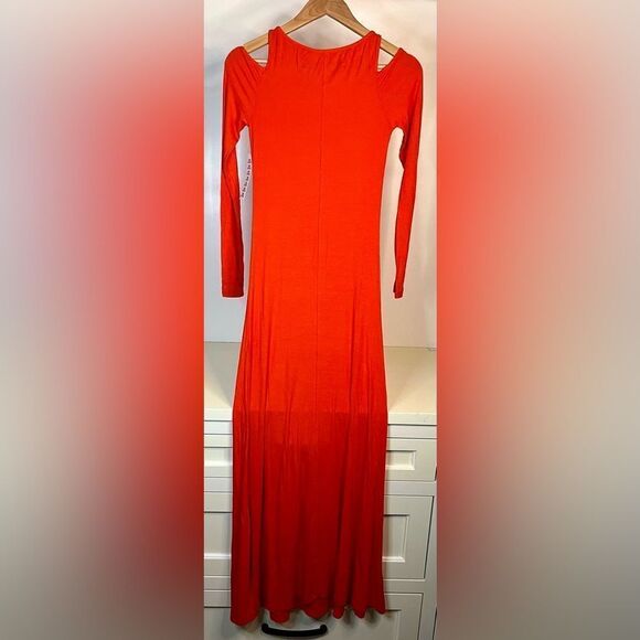 NWT- Urban Outfitters Silence + Noise Xandra Knit Cold Shoulder Maxi Dress - Med - Picture 3 of 6